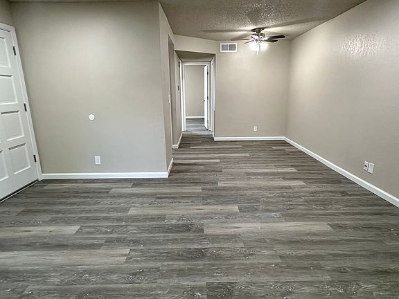 4th image of 400 W Gettysburg Ave #150A