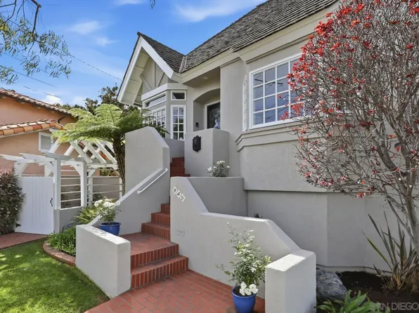 945 Bay Cir, Coronado, CA 92118