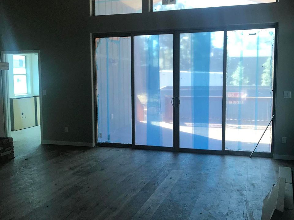 2nd image of 5419 N North St