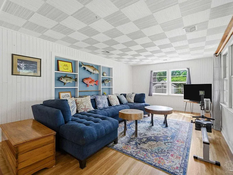 730 Nagel Dr — Photo 10