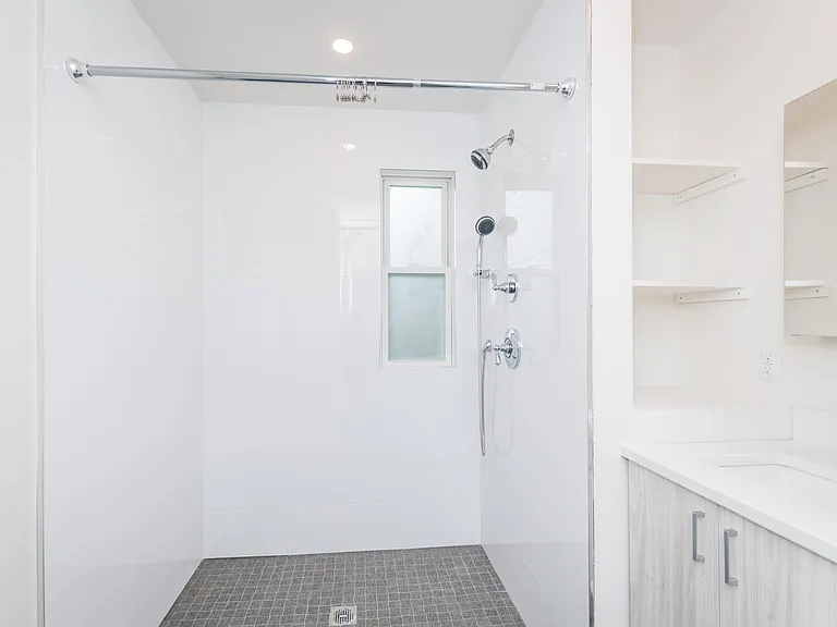 35 Woodman St #2 — Photo 7