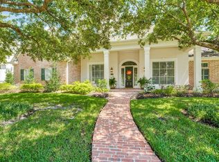 13707 Crosslyn Ln, Cypress, TX 77429