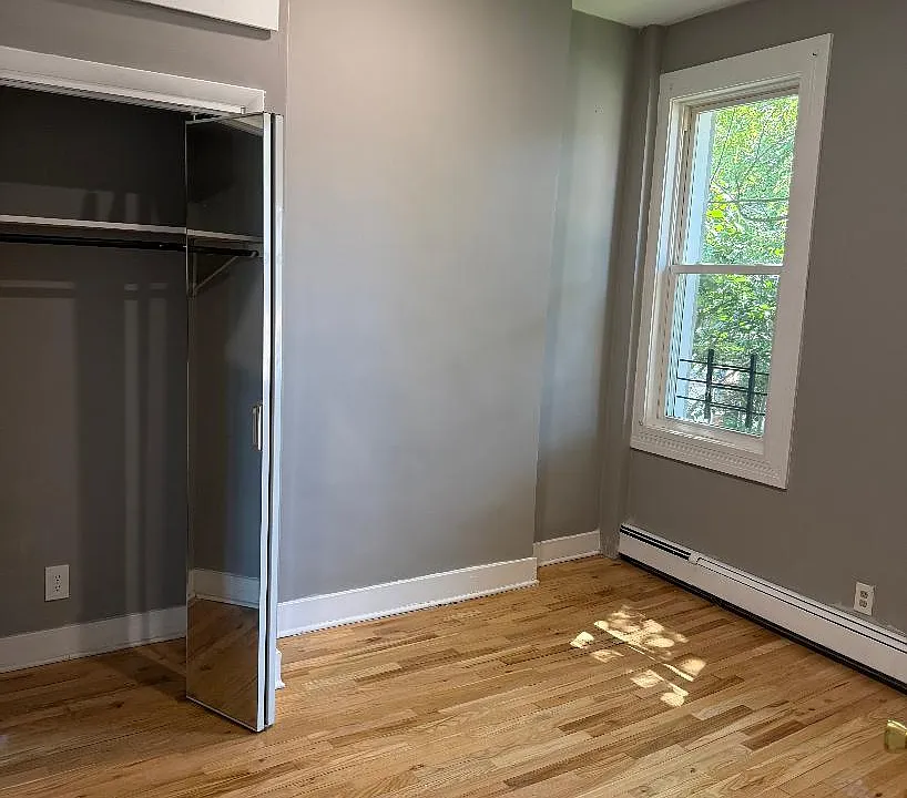 69 Jewett Ave #2