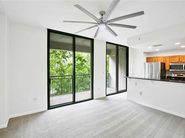3040 Peachtree Rd NW Unit 305, Atlanta, GA 30305