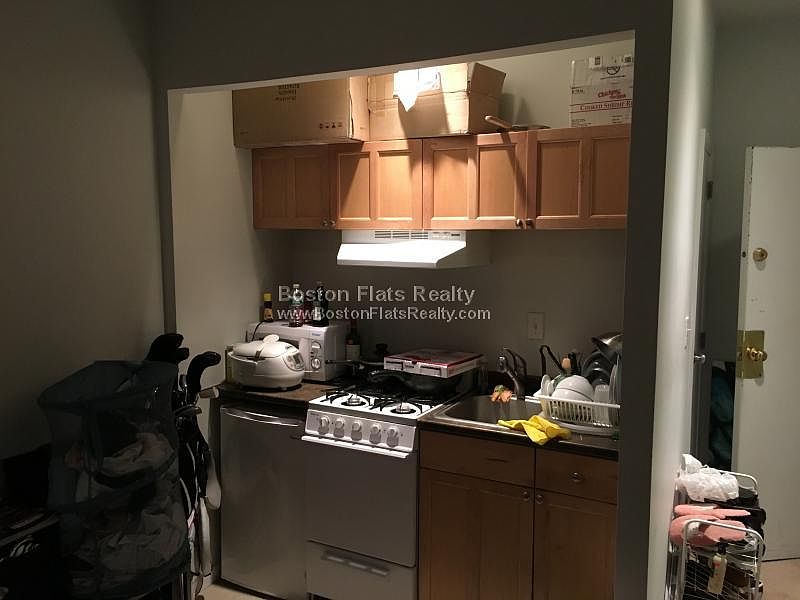2nd image of 164 Saint Botolph St #120