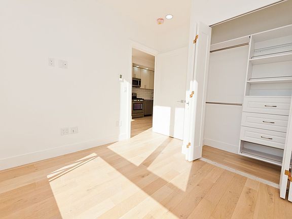 5th image of 2510 38th Ave APT 7B