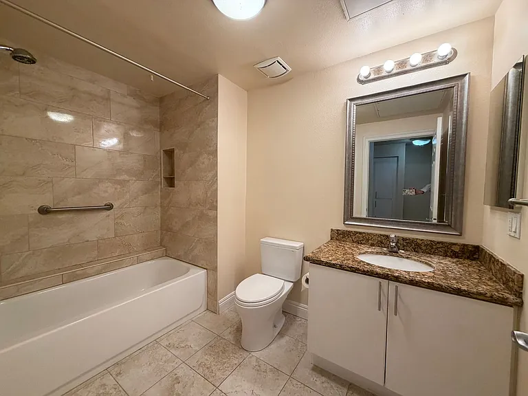 1480 Broadway #2213 — Photo 8