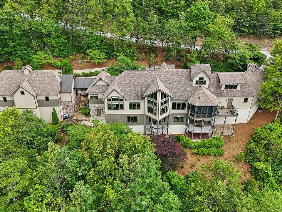 1st image of 817 Mountain Summit Rd
