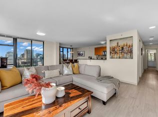 5933 Cooney Rd #902, Richmond, BC V6X 4H3