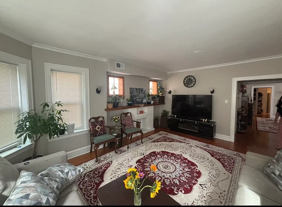 2 bed, $1,895 — Photo 1