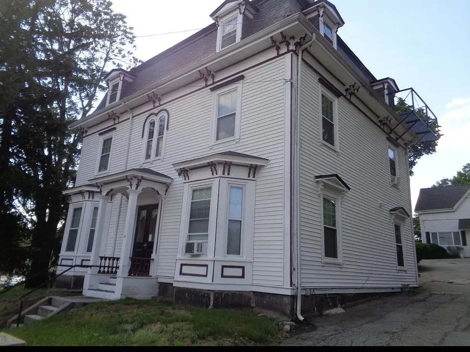 14 Salem St #1