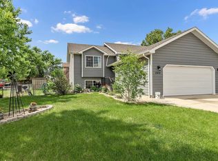 549 Hanover Dr, Rapid City, SD 57701