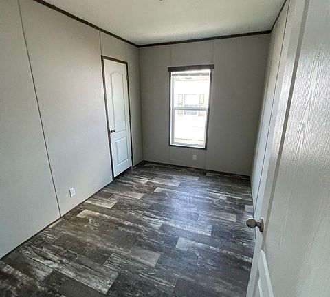 2nd image of 3062 E San Salvador St