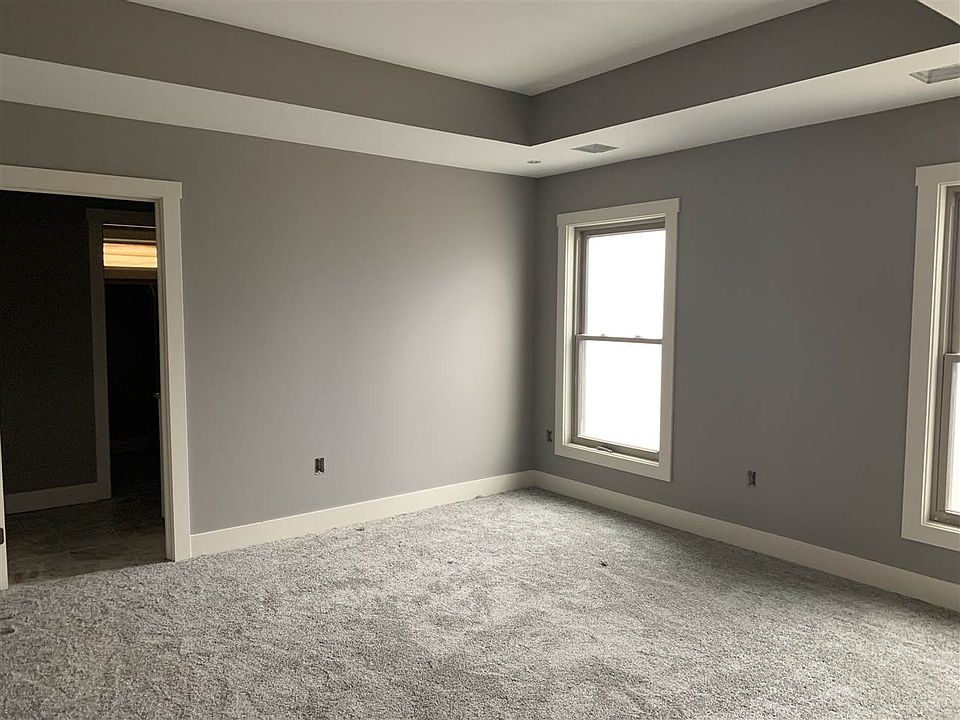 2nd image of 8892 Regina Ln