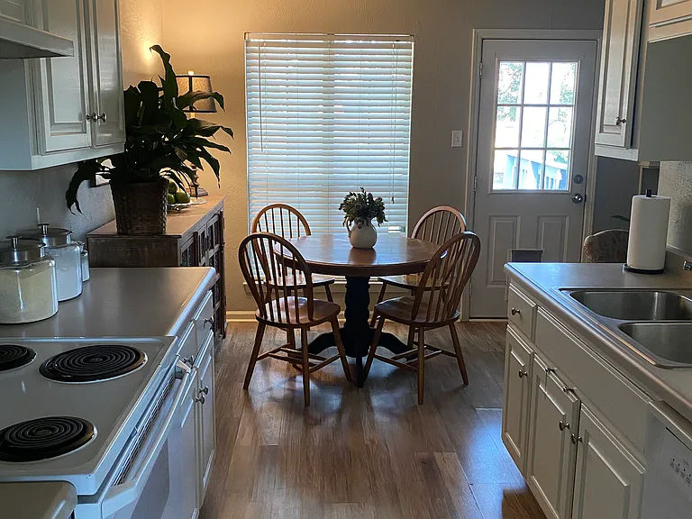 1125 Trenton Dr — Photo 5