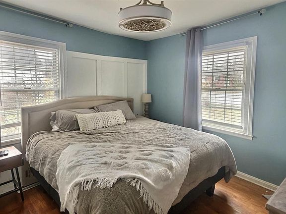 3rd image of 2535 Lewis Ln