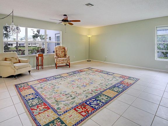 3rd image of 2886 Fernley Dr E APT 32