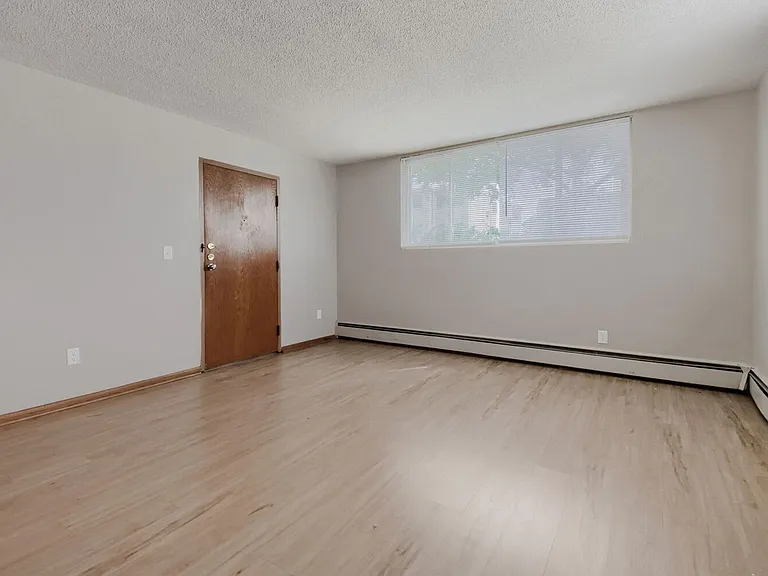 3410 Harriet Ave — Photo 10