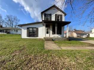 194 Chestnut St, Shippingport, PA 15077