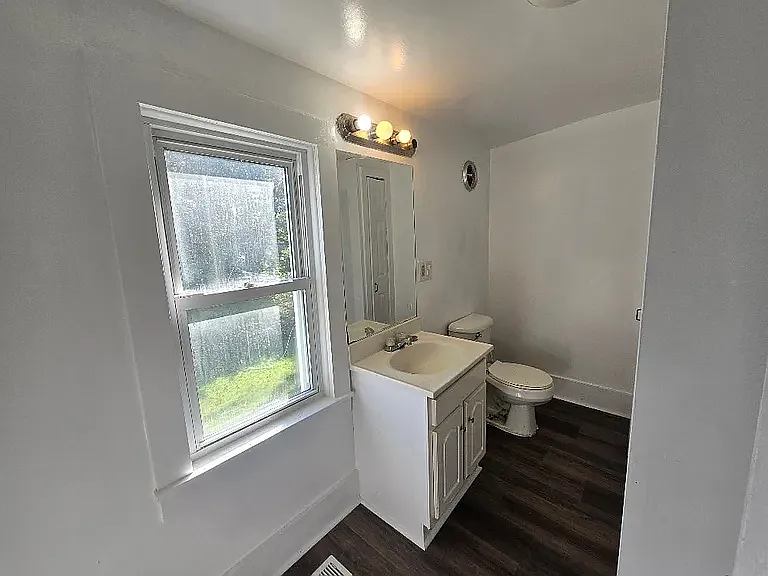 106 Stanley St — Photo 6