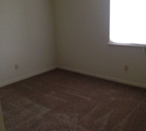 4th image of 2511 Woodhill Dr APT 2