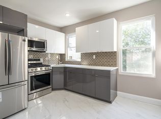 135 70th St, Guttenberg, NJ 07093