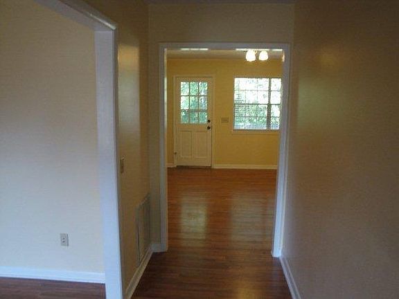 Entry way
