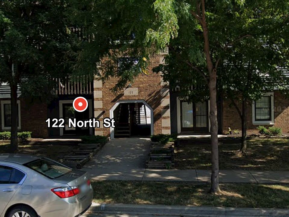 2nd image of 122 North St #9