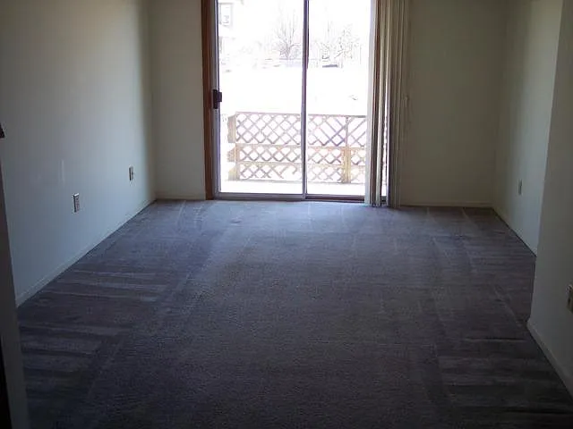 2 bed, $495 — Photo 2