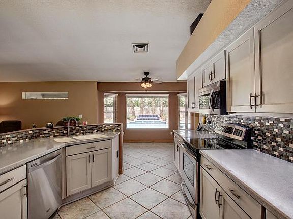 2nd image of 15221 N 59th Pl