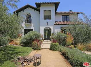 2230 Nottingham Ave, Los Angeles, CA 90027