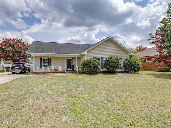 2nd image of 634 Bayberry Lane