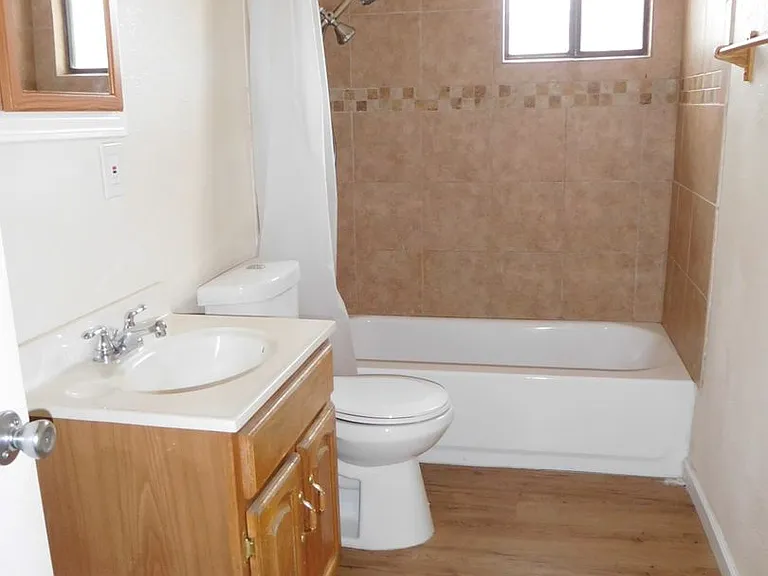 1680 Sterling Way — Photo 10