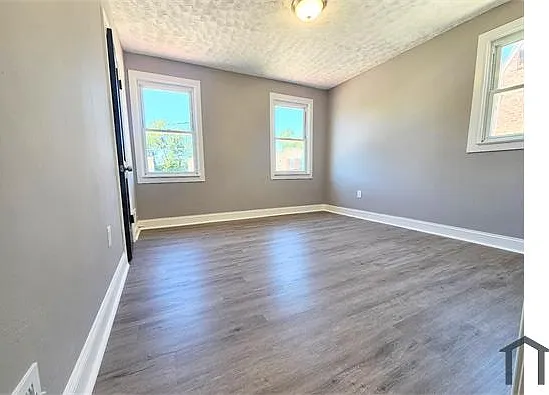 4900 Saint Georges Ave — Photo 6