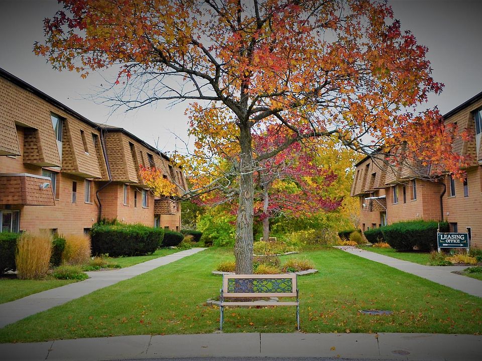 1st image of 15297 Baldwin Ct #101