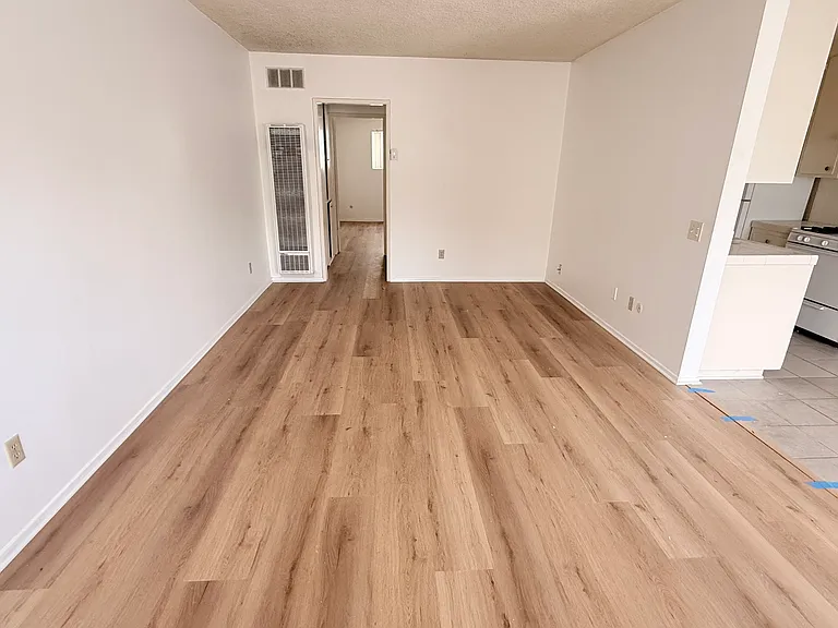 519 E Valencia Ave #F — Photo 10