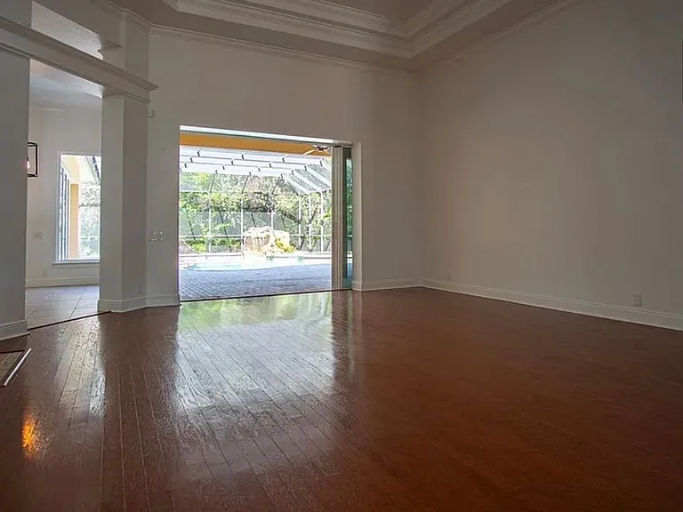 5038 SE 6th Ave — Photo 6