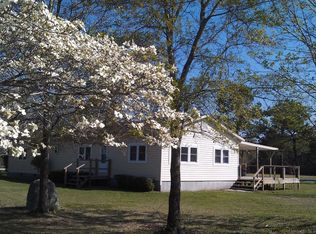 1299 Factory Rd, Hampstead, NC 28443