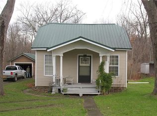 9430 Lamberton Rd, Fredonia, NY 14063