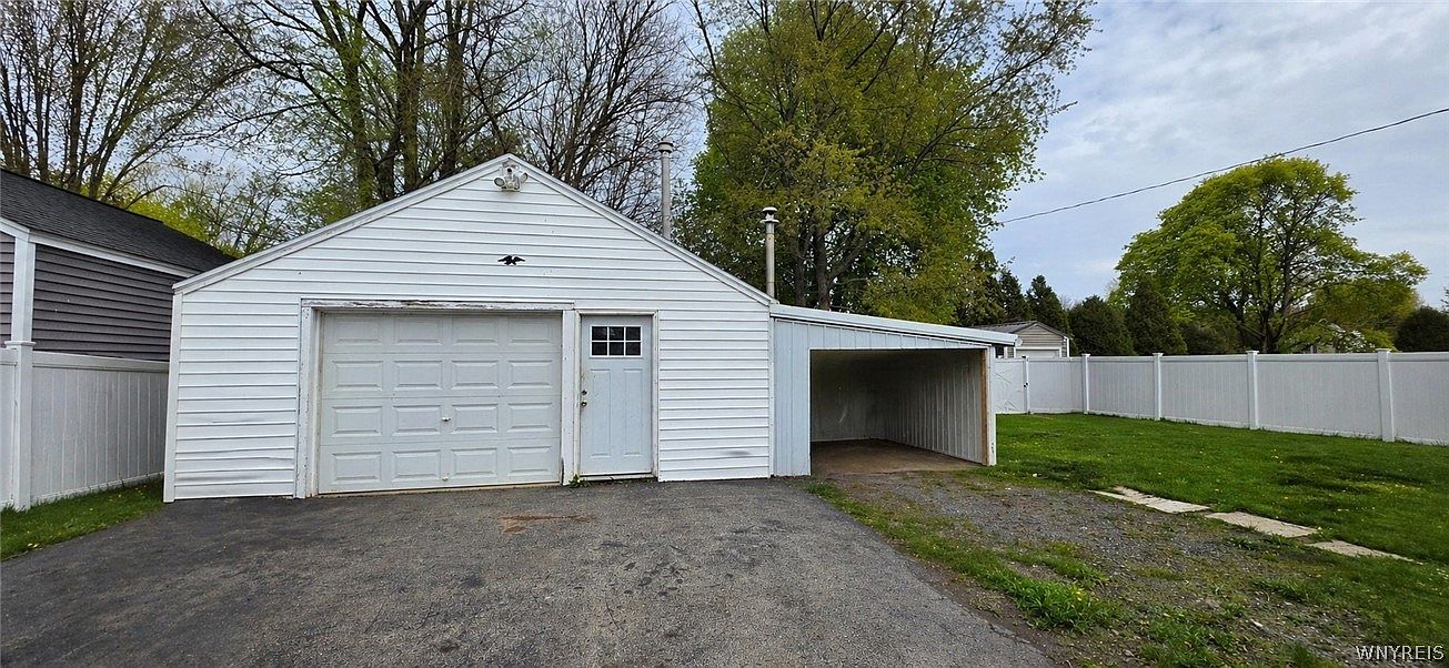 6071 Ketchum Ave, Newfane, NY 14108 | Zillow