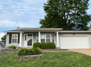 5850 Parkmont Dr, Imperial, MO 63052