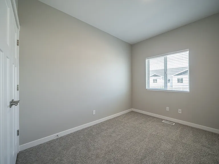 1927 Jennie Lee Dr #104 — Photo 25