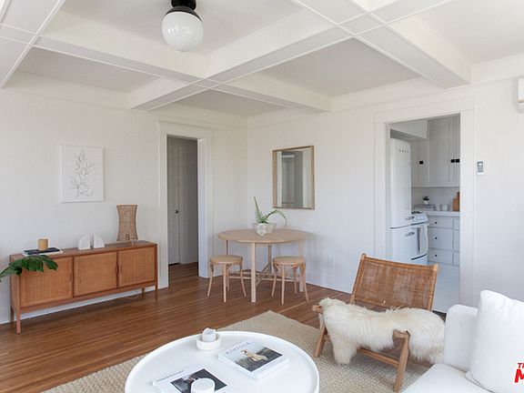 3rd image of 1621 Altivo Way