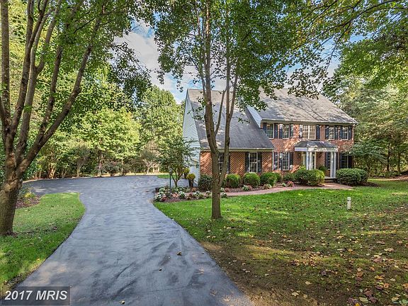 2nd image of 661 Sean Dr