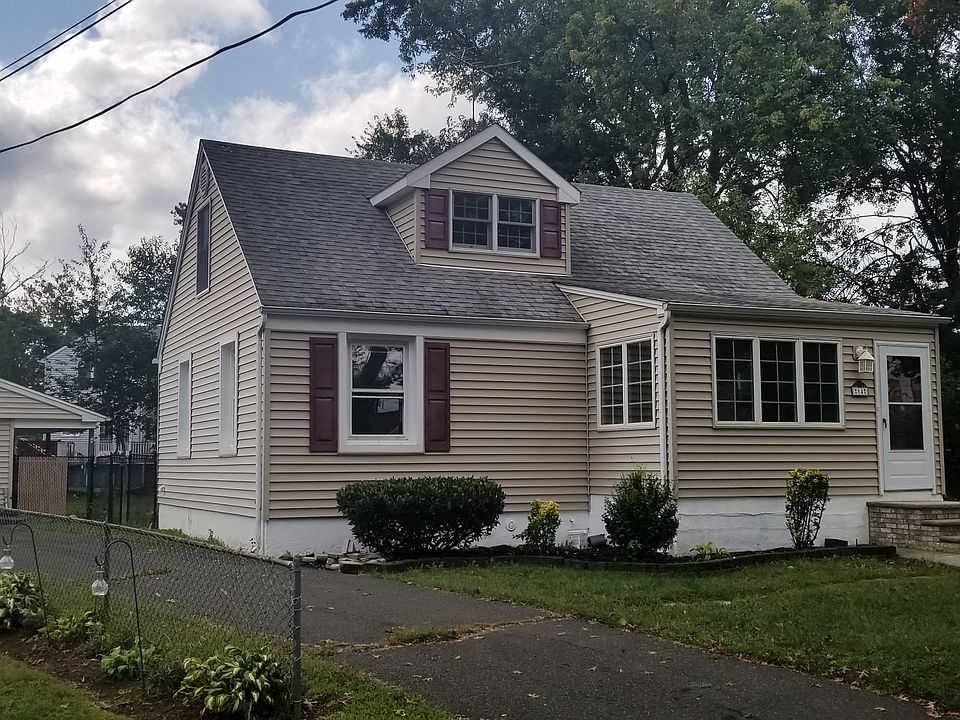2nd image of 14 Hayes Ct