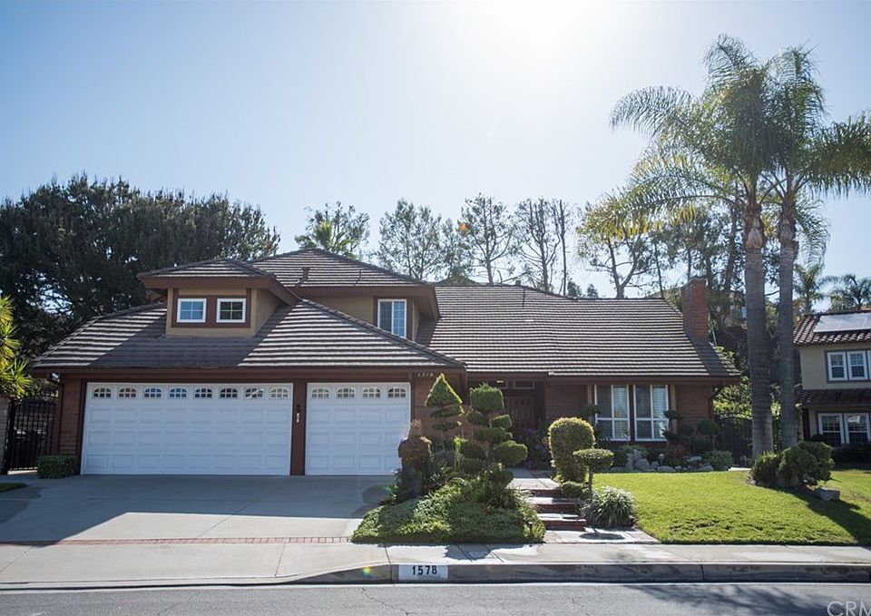 1st image of 1578 S Gold Canyon Dr
