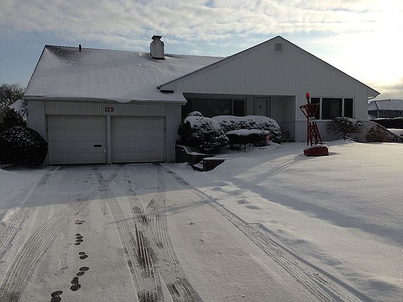 3rd image of 173 Wagstaff Ln