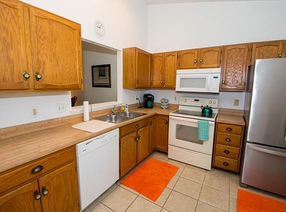 3rd image of 503 Victoria Ct