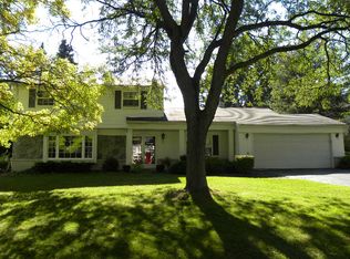 26583 Greythorne Trl, Farmington Hills, MI