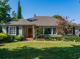 623 Houseman St, La Canada Flintridge, CA 91011
